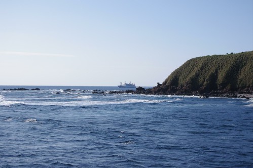 sea mountain japan ferry port island volcano kagoshima tokara toshima da1645mm suwanose トカラ列島 十島村 フェリーとしま 諏訪之瀬島