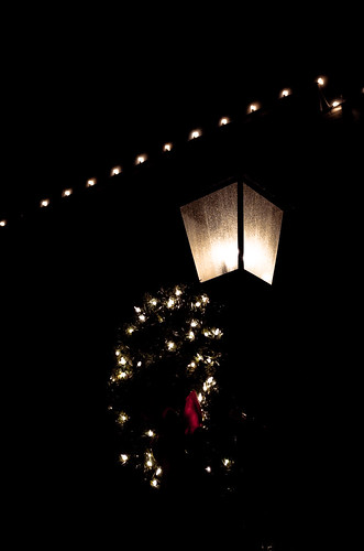 christmas lights outdoor streetlamp celebration