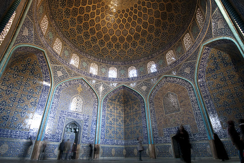 blue light people iran interior middleeast mosque tourists ceiling tiles iranian esfahan d300s catalinmarin momentaryawecom sheikhlotfmosque