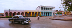 Panorama de una esquina de Isabel II, Remedios, Cuba