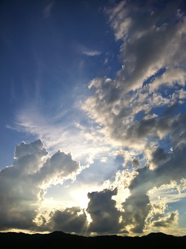 light sunset sky cloud sun reflection japan evening kyoto iphone kitayama summet angelsladder
