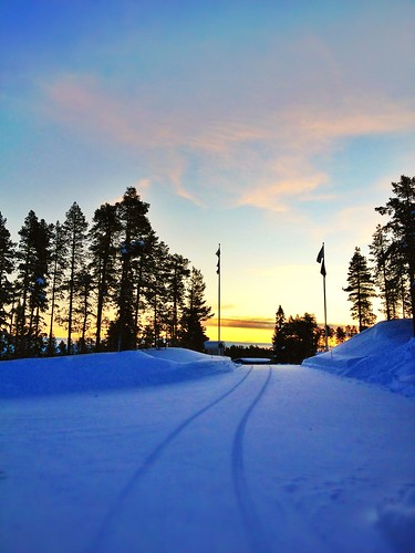sunset snow cars ice sweden cielo sole ip iphone svezia arjeplog fogscientist