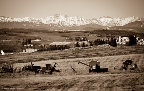 ranch foothills mountain snow canada mountains calgary sepia landscape landscapes farmers farm hills alberta crop combine layers rockymountains agriculture nikkor ranching southernalberta nikkor18200mmvr nikond90