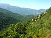 Dans la descente directe Bocca di Cateri - L'Agnu : ouverture sur le vallon du Valdarone, l'Agnu et Chisa