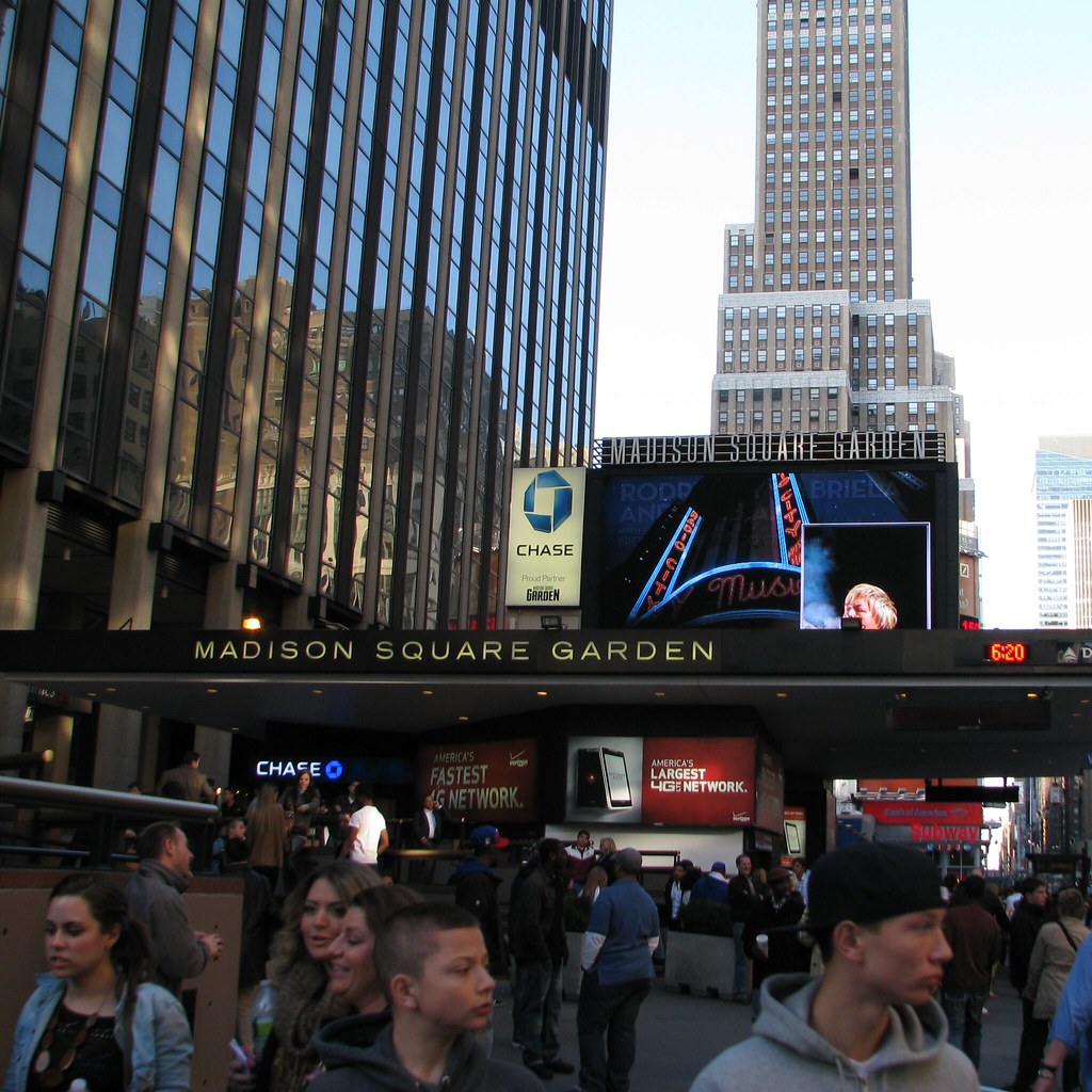 MSG MARQUEE IN 1:1 ratio