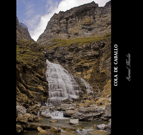paisajes naturaleza de caballo cola montaña ordesa cascadas