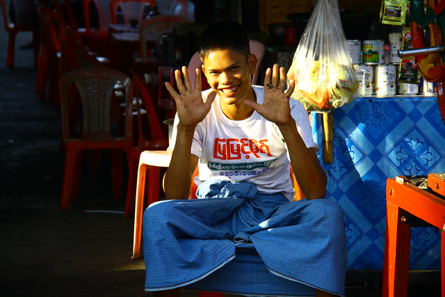 Yangon, 24/02/2011