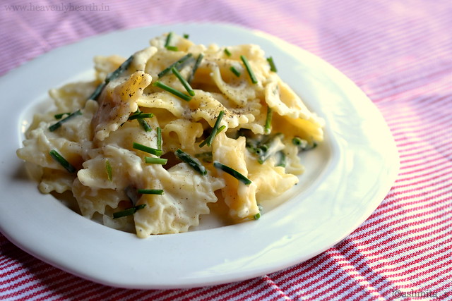Bowtie Pasta in White Sauce with Chives