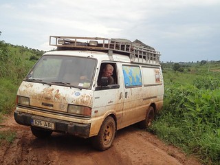 Carrinha Mazda no Congo