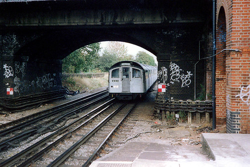 London Underground - Central Line - 1962 stock at Leyton
