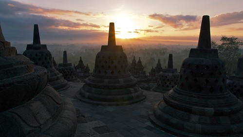 sunrise indonesia java buddhism stupas yokyakarta borobodurtemple