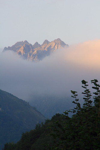 cloud mist france mountains landscape pyrenees estaing andycarr tamron18270mm tamron18270mmf3563diiivc eos550d francetour2011
