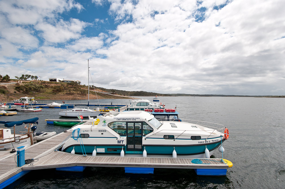 Alquiler de Barcos Casa en el Lago Alqueva con Amieira Marina