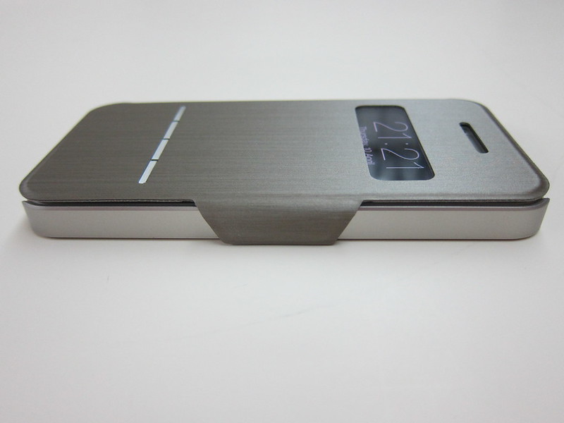Moshi SenseCover for iPhone - With iPhone 5s Right Side