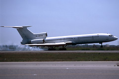 Enkor TU-154M RA-85725 BCN 12/07/2003