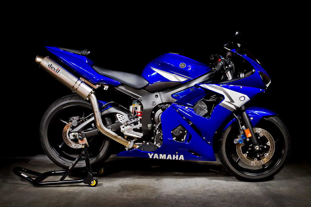 2004 Yamaha R6 -- Transportation in photography-on-the.net forums