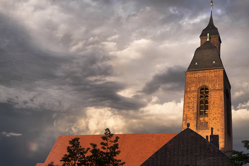 storm church clouds marine wolken kiel sturm wik kulturmeile petruskirche petruschurch marineviertel
