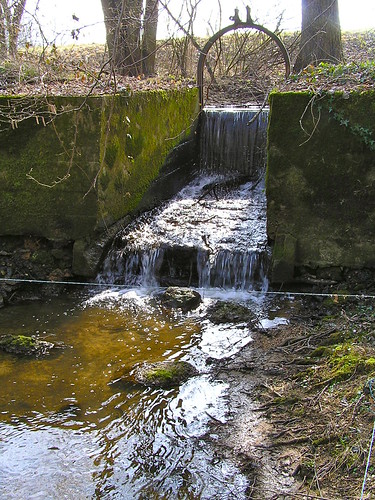 france water berry eau centre le cher sur ancienne ruisseau vanne portefeuille saintpierrelesbois