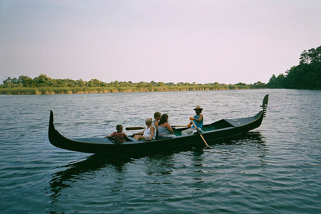 Canoeing (photo: complicated)