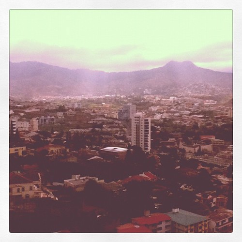 urban mountains square view balcony honduras squareformat tegucigalpa 1977 iphoneography instagramapp uploaded:by=instagram