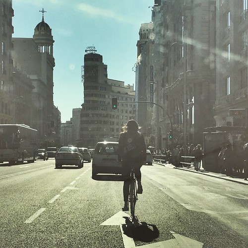 street woman bike sunrise calle sunny bicicleta