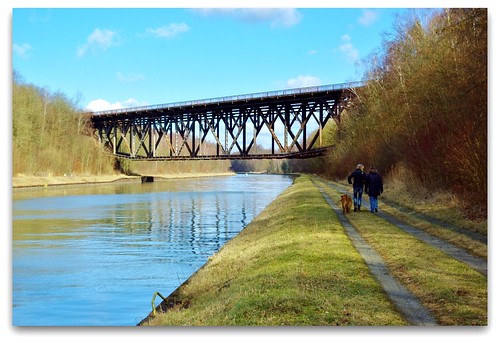 bridge dog reflection water germany landscape pentax railway persons channel braunschweig lowersaxony wenden k200d