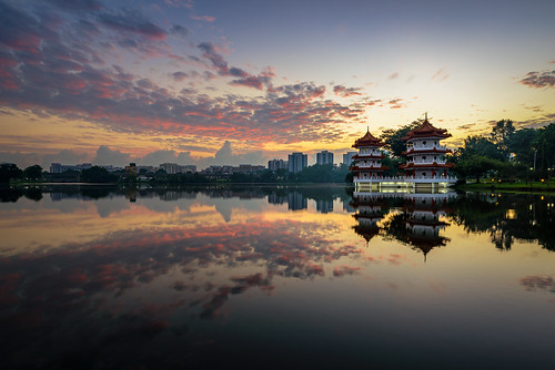 lake reflection sunrise garden pagoda