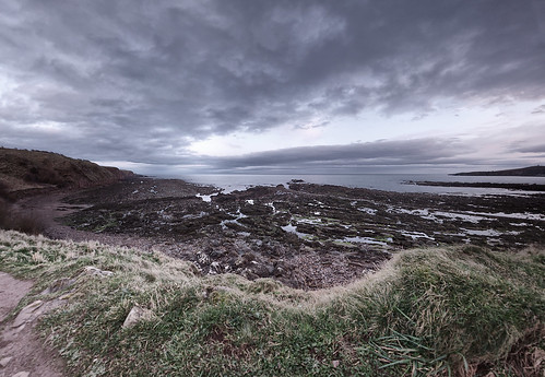 uk sunset panorama geotagged visions coast scotland spring rocks aberdeenshire olympus panoramic coastal gps stitched hdr 2012 stonehaven q1 ptgui 201203