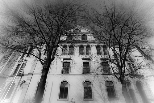 urban bw building photoshop canon eos yahoo google flickr raw view image © adobe sw 2012 lightroom ws copyrighted addicts llens digitalcameraclub ef1740mmf4lusm pixelwork blackwhitephotos 500px lowviewpoint adobephotoshoplightroom canoneos5dmarkii thelightpainterssociety presettinglightroom oliverhoell allphotoscopyrighted