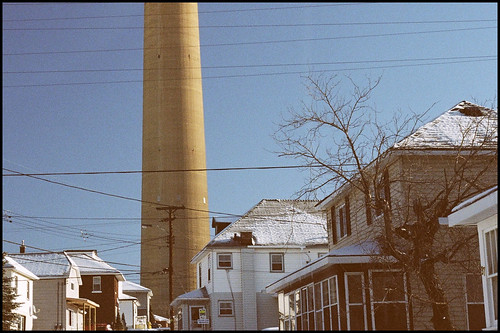 houses winter ontario slr industry film analog industrial surreal f1 sudbury nickel littleitaly portra inco superstack coppercliff miningtown canonf1 andreguerette