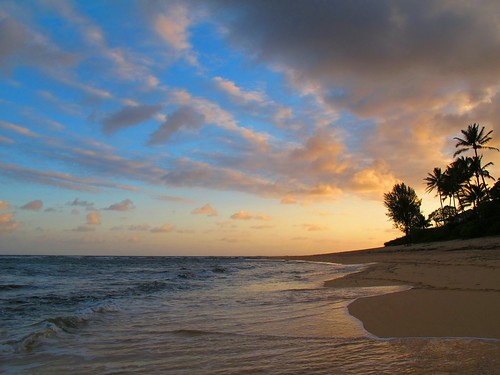beach sunrise hawaii sand oahu northshore 2012 morningwalk sunsetpoint 1bluecanoe