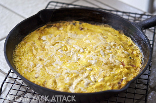 Cast iron skillet of vegan tex-mex frittata