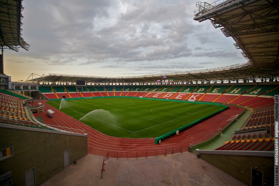 Кому принадлежат стадионы. Стадион Ахмат Грозный. Стадион Ахмат Арена. Чечня Ахмат Арена. Стадион Терек Грозный.