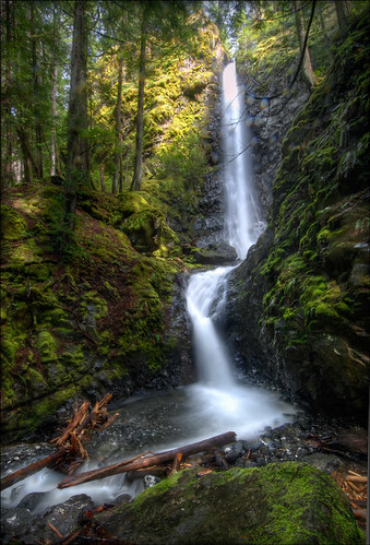 nature landscape waterfall falls strathconapark lupinfalls platinumheartaward