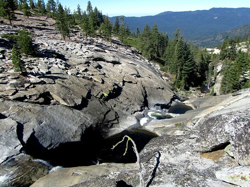 california trees water rock hiking falls pools yosemitenationalpark chilnualnafalls