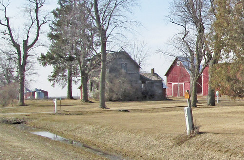 farmhouse cabin homestead shack pioneerfarm