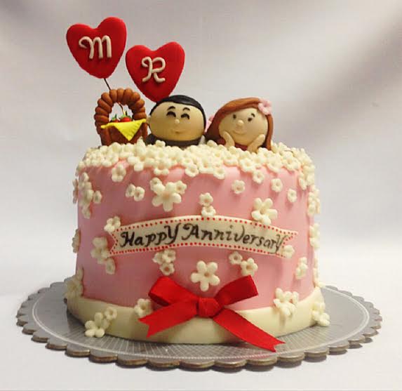 Anniverary Couple Cake by Marianne Chico