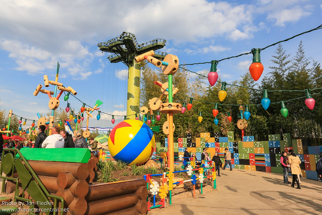 DLP April 2012 - Wandering through Toy Story Playland