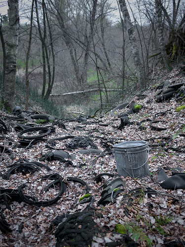 wisconsin trash landscapes can rubber tires erosion pollution subjects eauclaire lowescreek