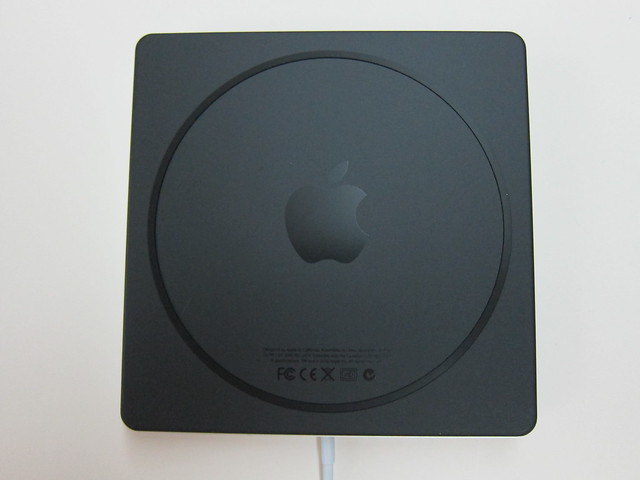 Apple USB SuperDrive - The Drive Back View