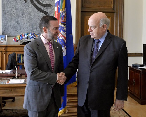 OAS Secretary General Receives Foreign Minister of Panama
