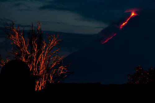longexposure volcano guatemala antigua fuego greenfieldvacation casadelossuenos volcánfuego greenfieldvacationguatemala
