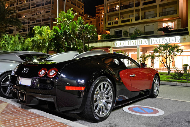 Image of Bugatti Veyron 16.4