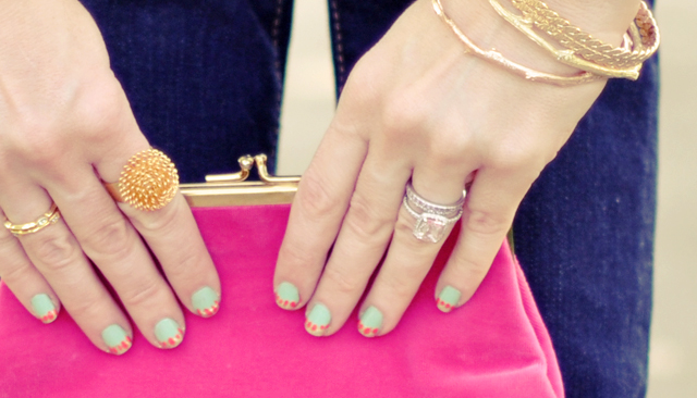 nails-hands - pink clutch-rings-bracelets