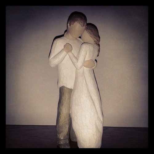 love dancing samsung figurine embrace android willowtree instagram flickrandroidapp:filter=none galaxynexus