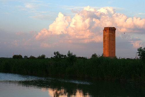 sunset tower clouds canon river eos tramonto nuvole torre riva fiume bank massa levee argine 400d fiscaglia