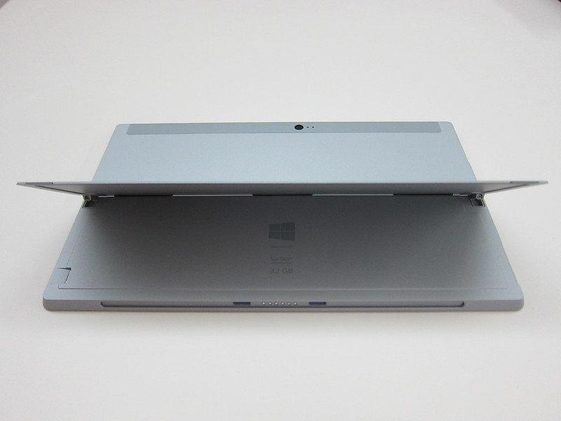 Microsoft Surface 2 - Kickstand Bottom