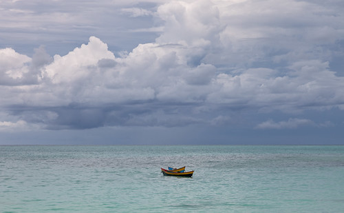 sea india seascape beach landscape boat day cloudy cloudscape andaman 24105mm bluegreenwater 5dmarkii kalapatharbeach andamanisalnds