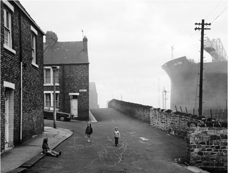 Cite y astillero Wall Tyneside 1975 Uti