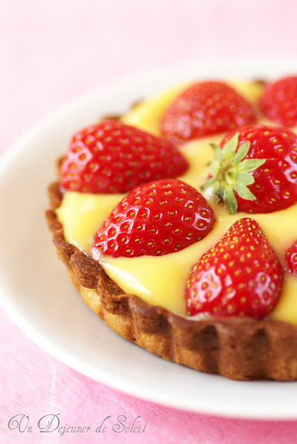 Strawberries and passionfruit tart